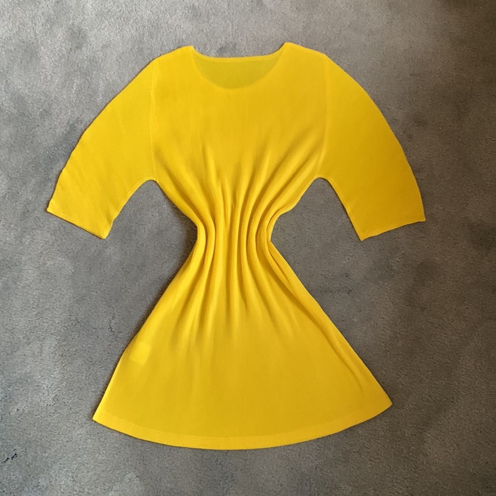 💛 Pleats Please Issey Miyake Top Size 3